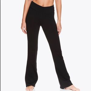 💥SOLD💥Gaiam Bootcut Yoga Leggings